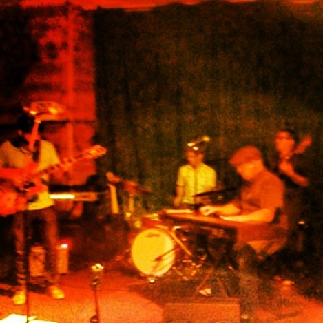 1186906_213778458746045_93837120_n